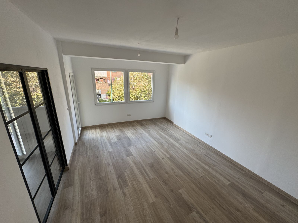 Se vende Apartamento Planta Media de 3 dormitorios en Costa Del Sol, Málaga, España