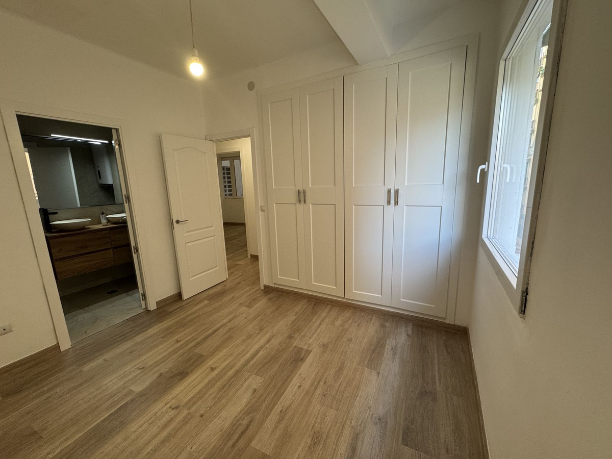 Se vende Apartamento Planta Media de 3 dormitorios en Costa Del Sol, Málaga, España