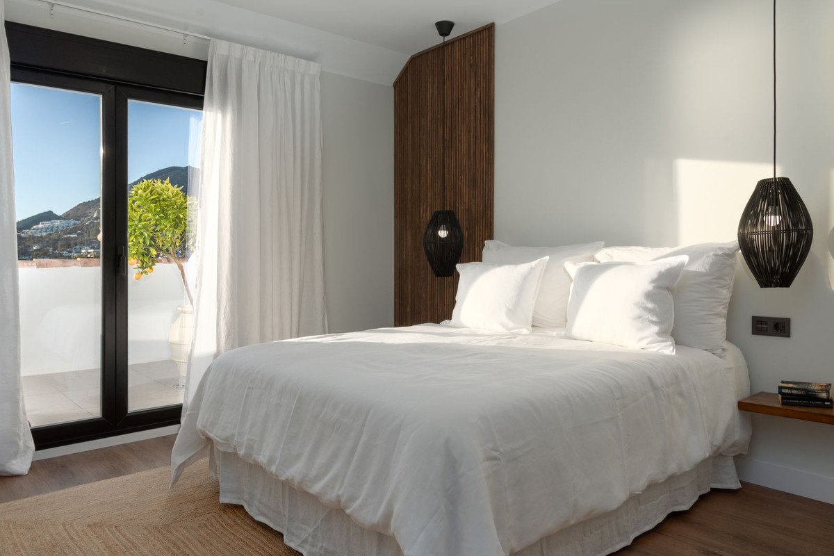 3 Bed Apartment for sale in Torrequebrada Costa Del Sol, Málaga, Spain