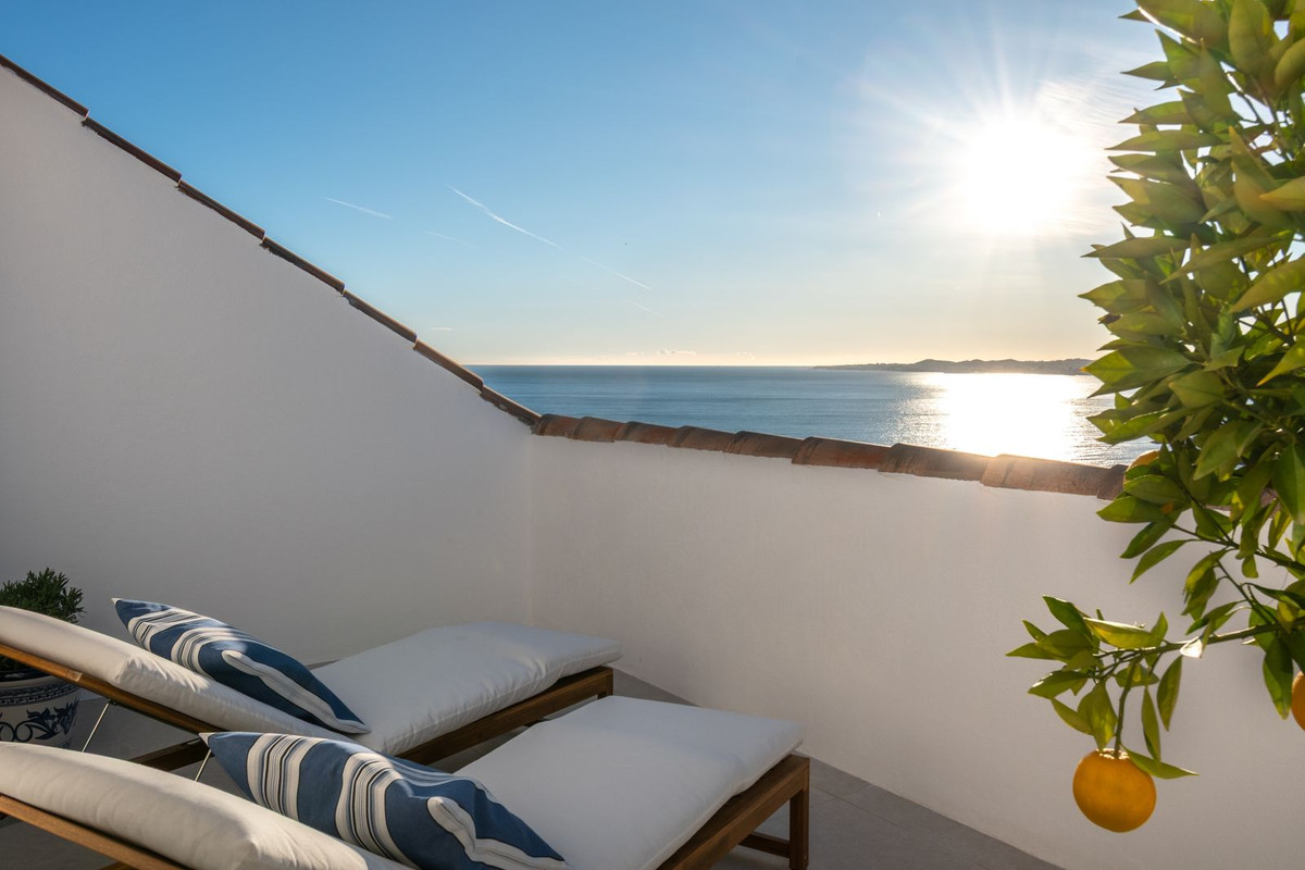 3 Bed Apartment for sale in Torrequebrada Costa Del Sol, Málaga, Spain