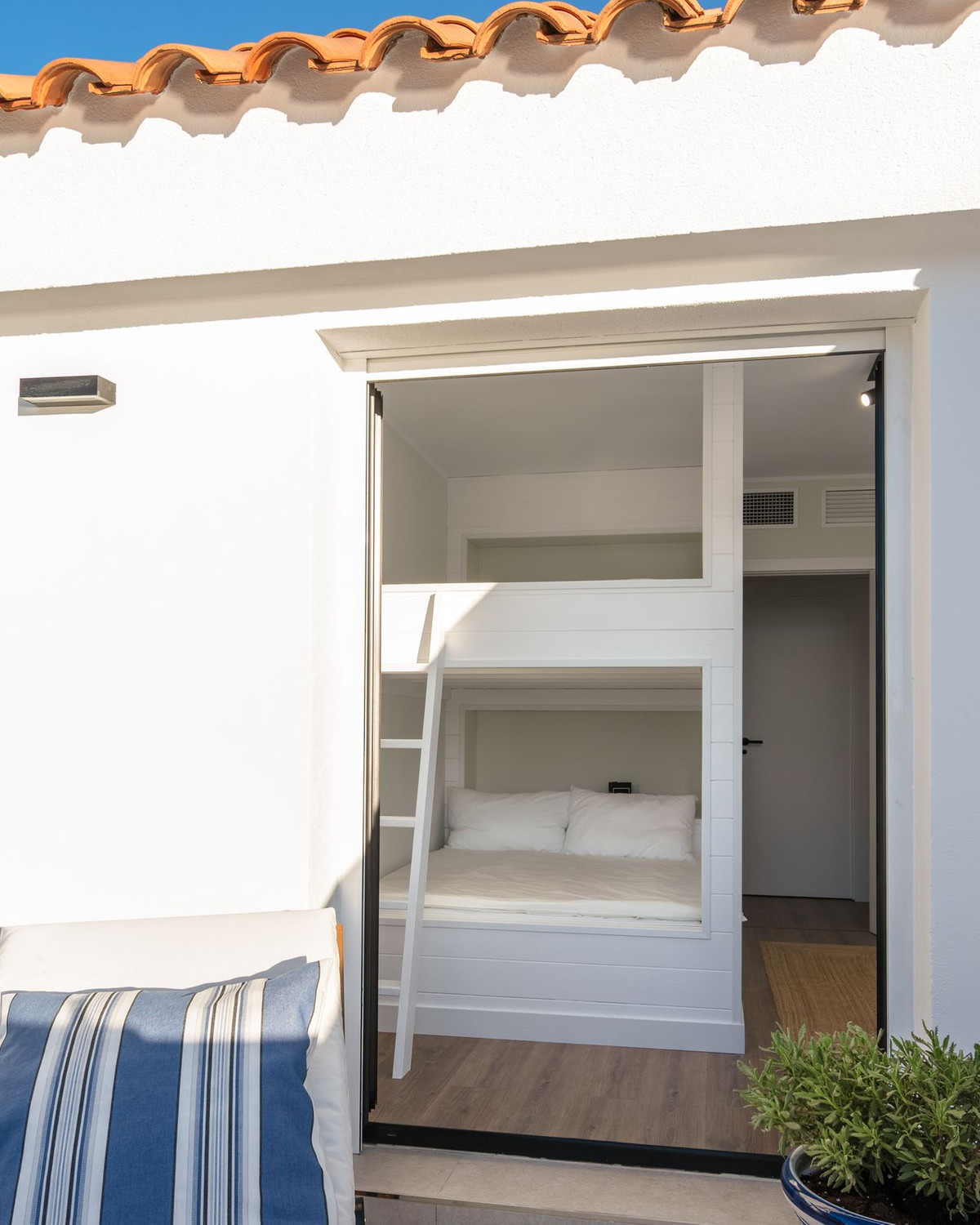 3 Bed Apartment for sale in Torrequebrada Costa Del Sol, Málaga, Spain