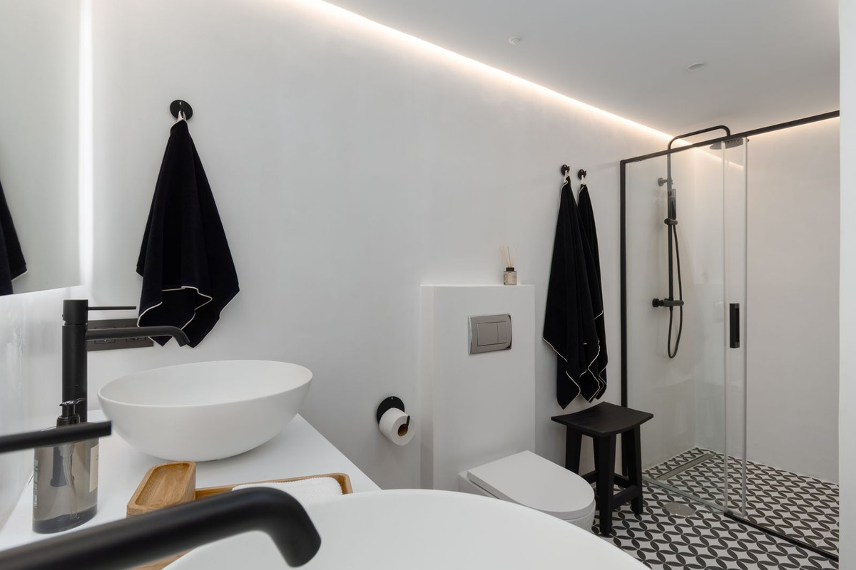 3 Bed Apartment for sale in Torrequebrada Costa Del Sol, Málaga, Spain