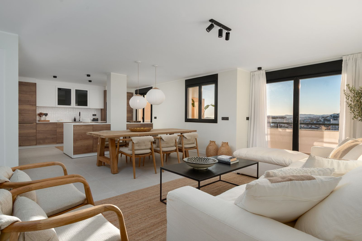 3 Bed Apartment for sale in Torrequebrada Costa Del Sol, Málaga, Spain