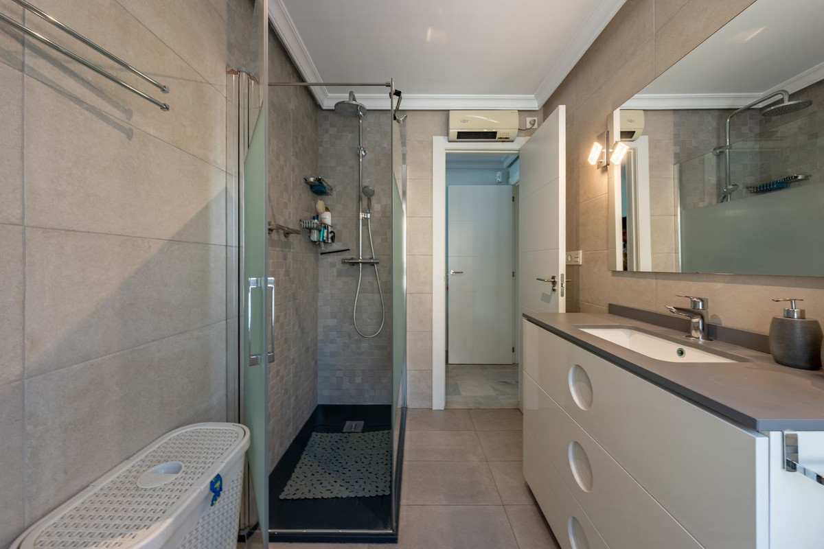 2 Bed Apartment for sale in Marbella Costa Del Sol, Málaga, Spain