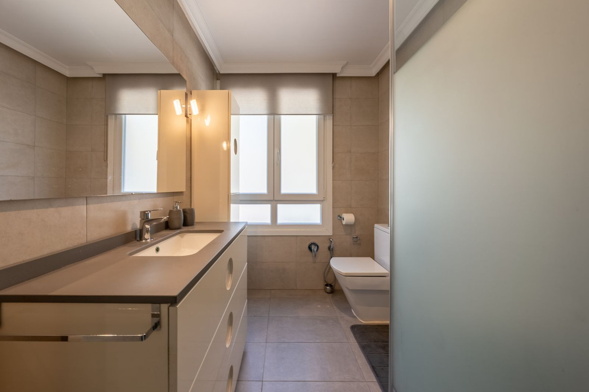 2 Bed Apartment for sale in Marbella Costa Del Sol, Málaga, Spain