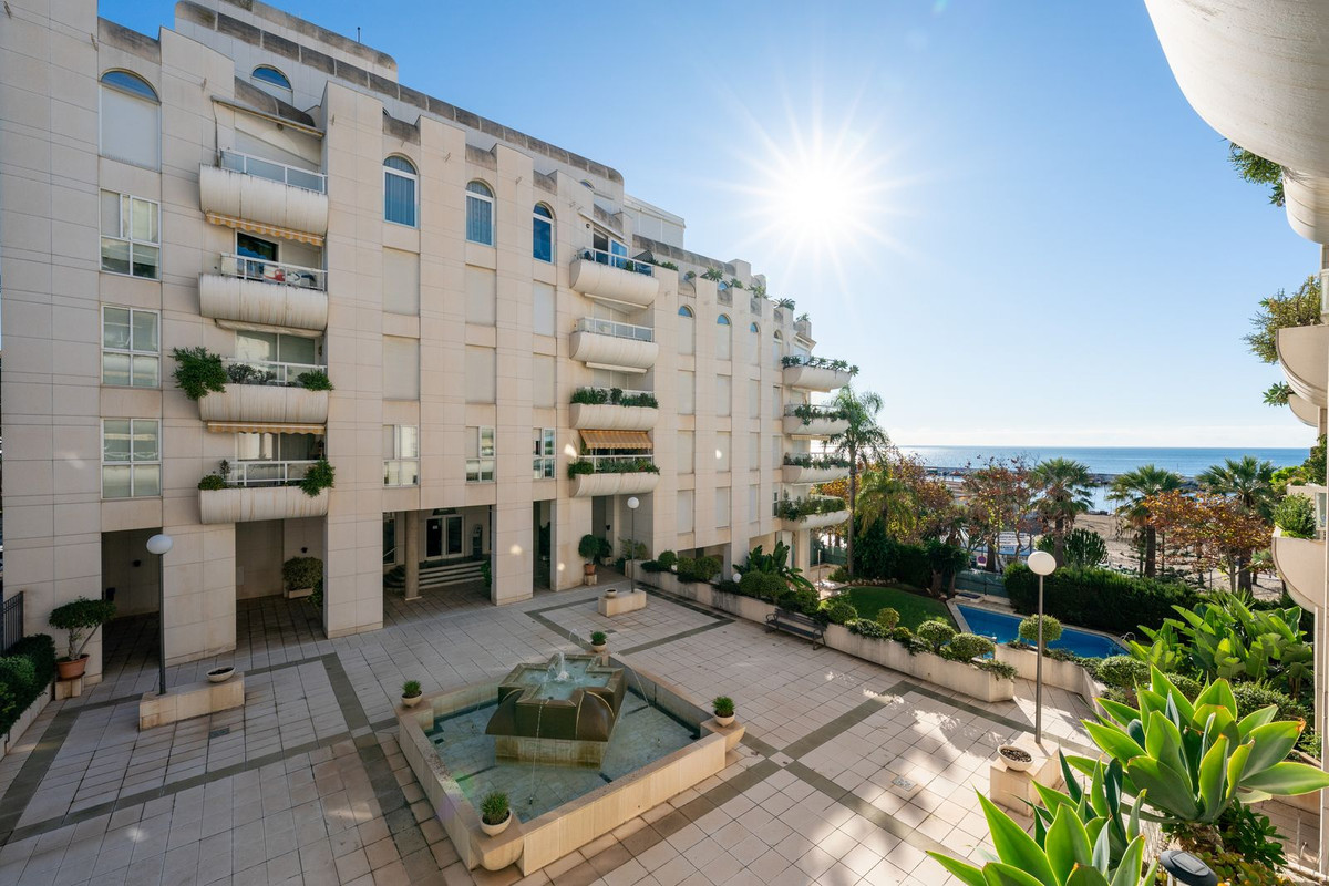 2 Bed Apartment for sale in Marbella Costa Del Sol, Málaga, Spain