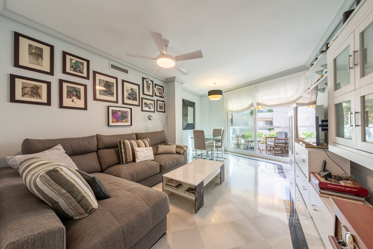 2 Bed Apartment for sale in Marbella Costa Del Sol, Málaga, Spain
