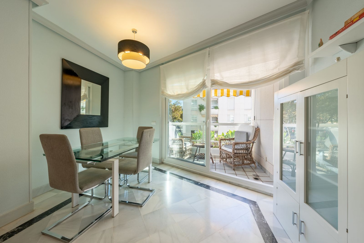 2 Bed Apartment for sale in Marbella Costa Del Sol, Málaga, Spain