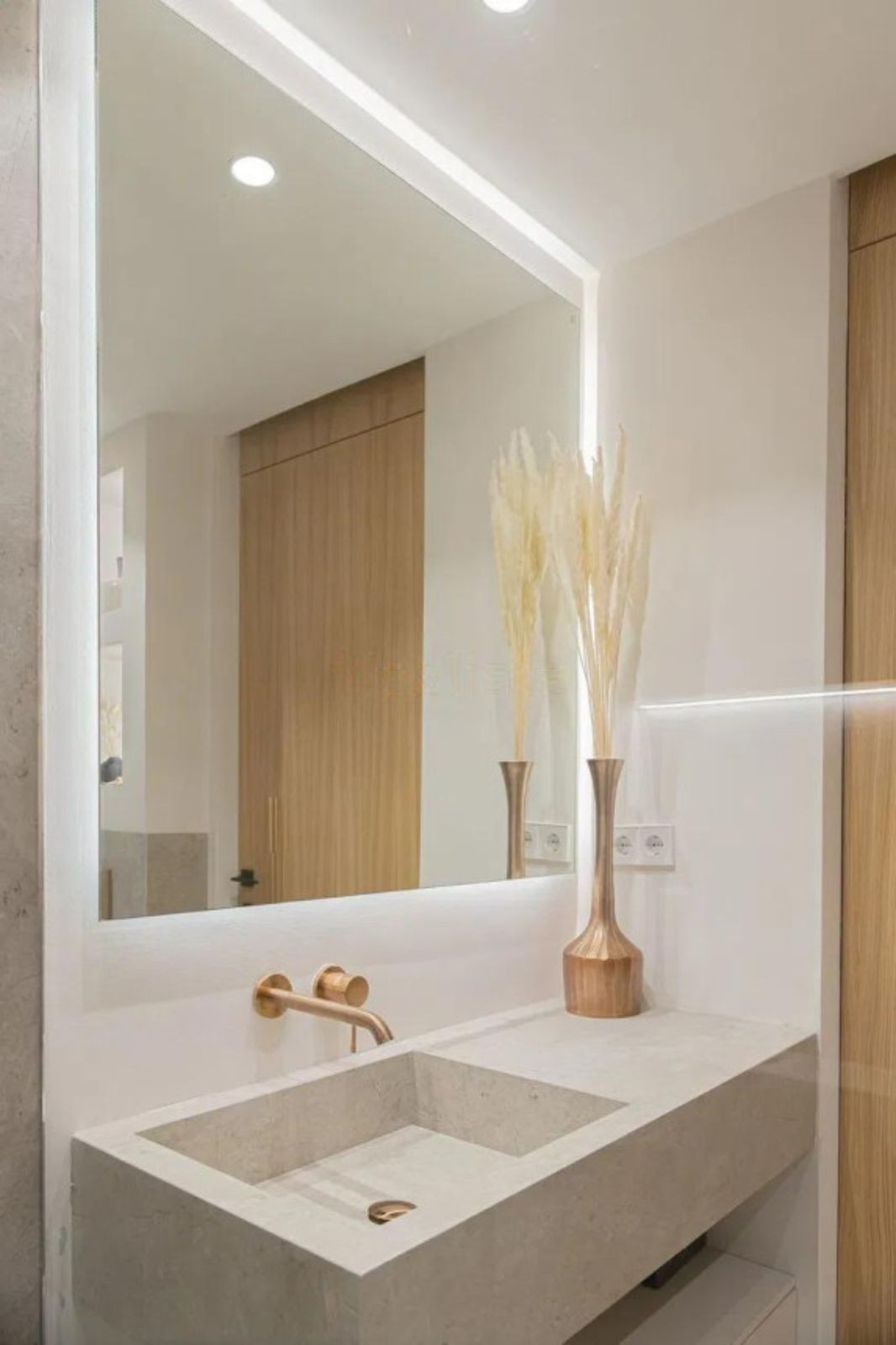 4 Bed Apartment for sale in Nueva Andalucía Costa Del Sol, Málaga, Spain