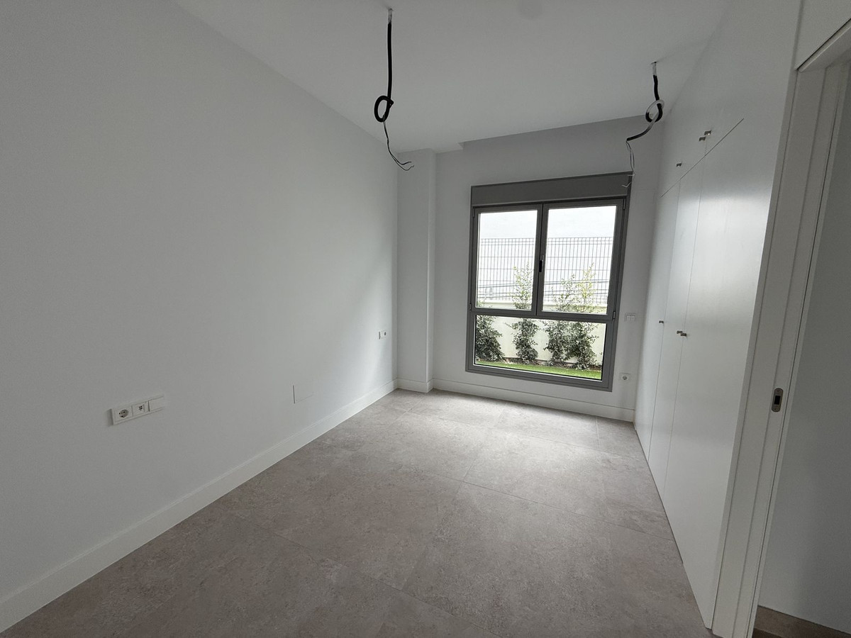 4 Bed Apartment for sale in Marbella Costa Del Sol, Málaga, Spain