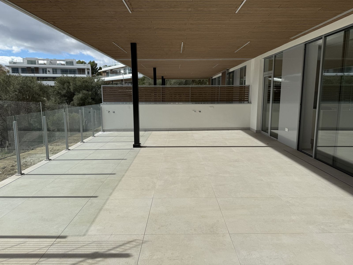4 Bed Apartment for sale in Marbella Costa Del Sol, Málaga, Spain