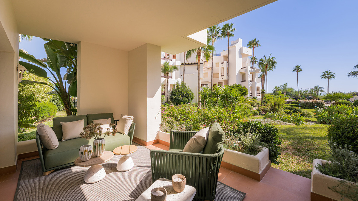3 Bed Apartment for sale in Estepona Costa Del Sol, Málaga, Spain