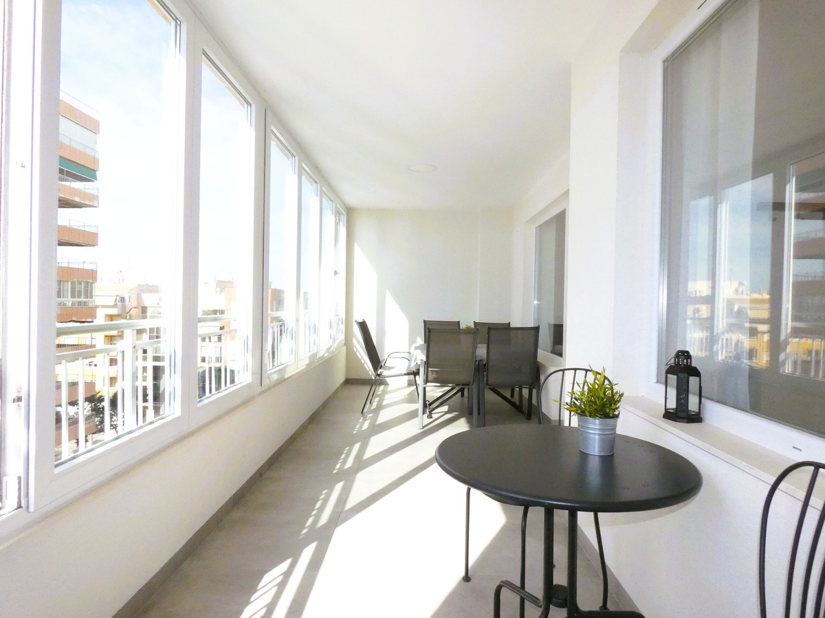 Se vende Apartamento Planta Media de 3 dormitorios en Costa Blanca, Alicante, España