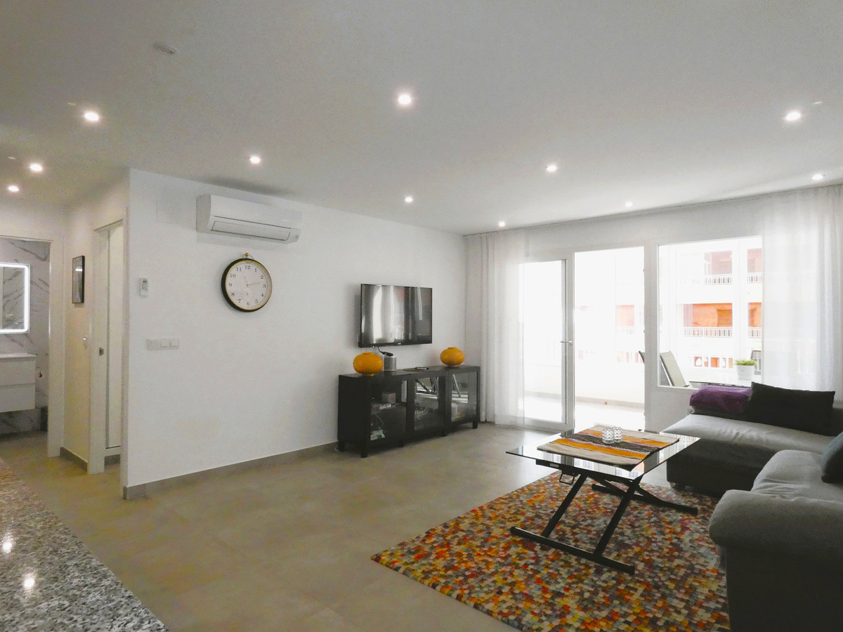 Se vende Apartamento Planta Media de 3 dormitorios en Costa Blanca, Alicante, España