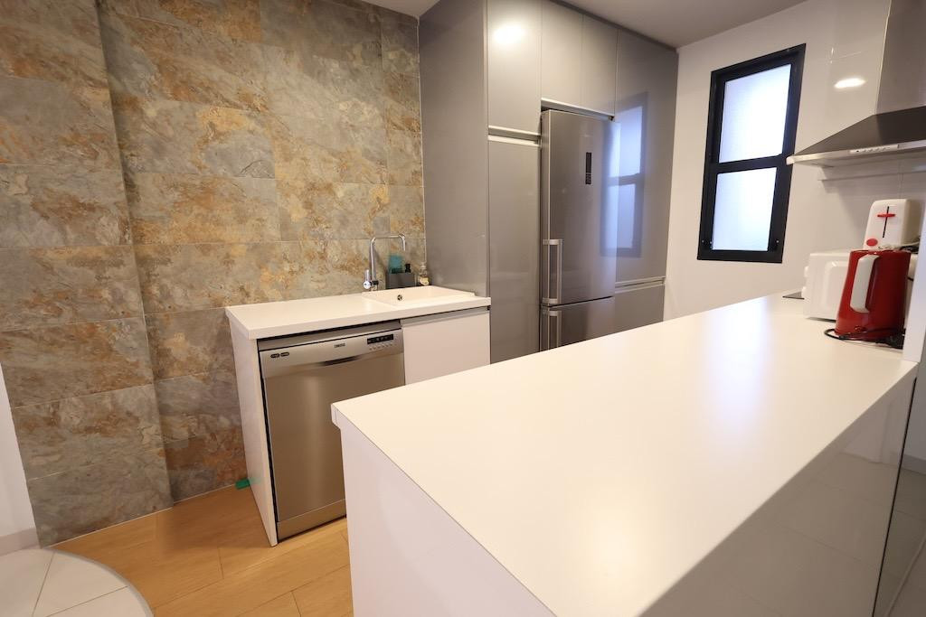 Se vende Apartamento Planta Media de 2 dormitorios en Costa Blanca, Alicante, España