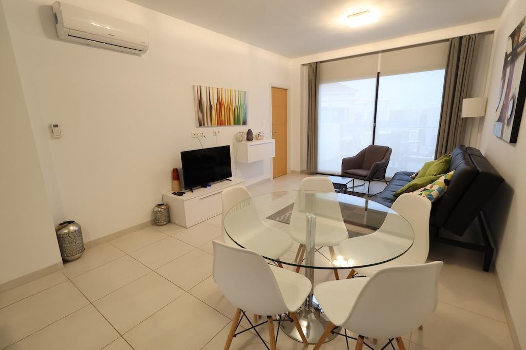 Se vende Apartamento Planta Media de 2 dormitorios en Costa Blanca, Alicante, España