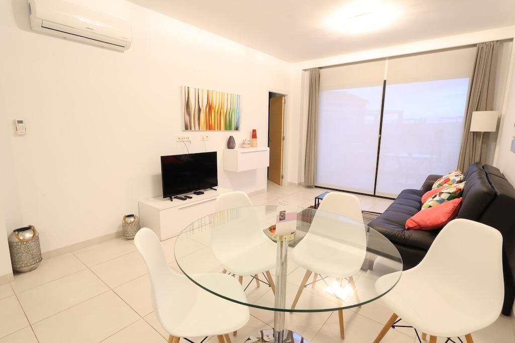 Se vende Apartamento Planta Media de 2 dormitorios en Costa Blanca, Alicante, España