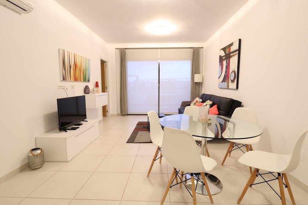 Se vende Apartamento Planta Media de 2 dormitorios en Costa Blanca, Alicante, España