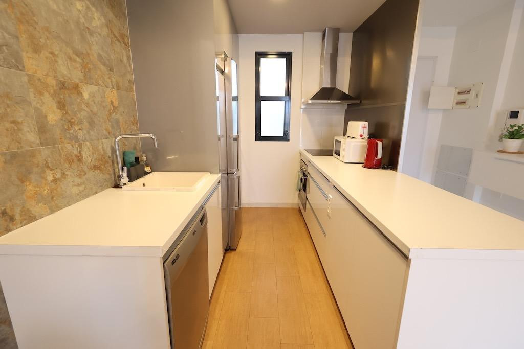 Se vende Apartamento Planta Media de 2 dormitorios en Costa Blanca, Alicante, España