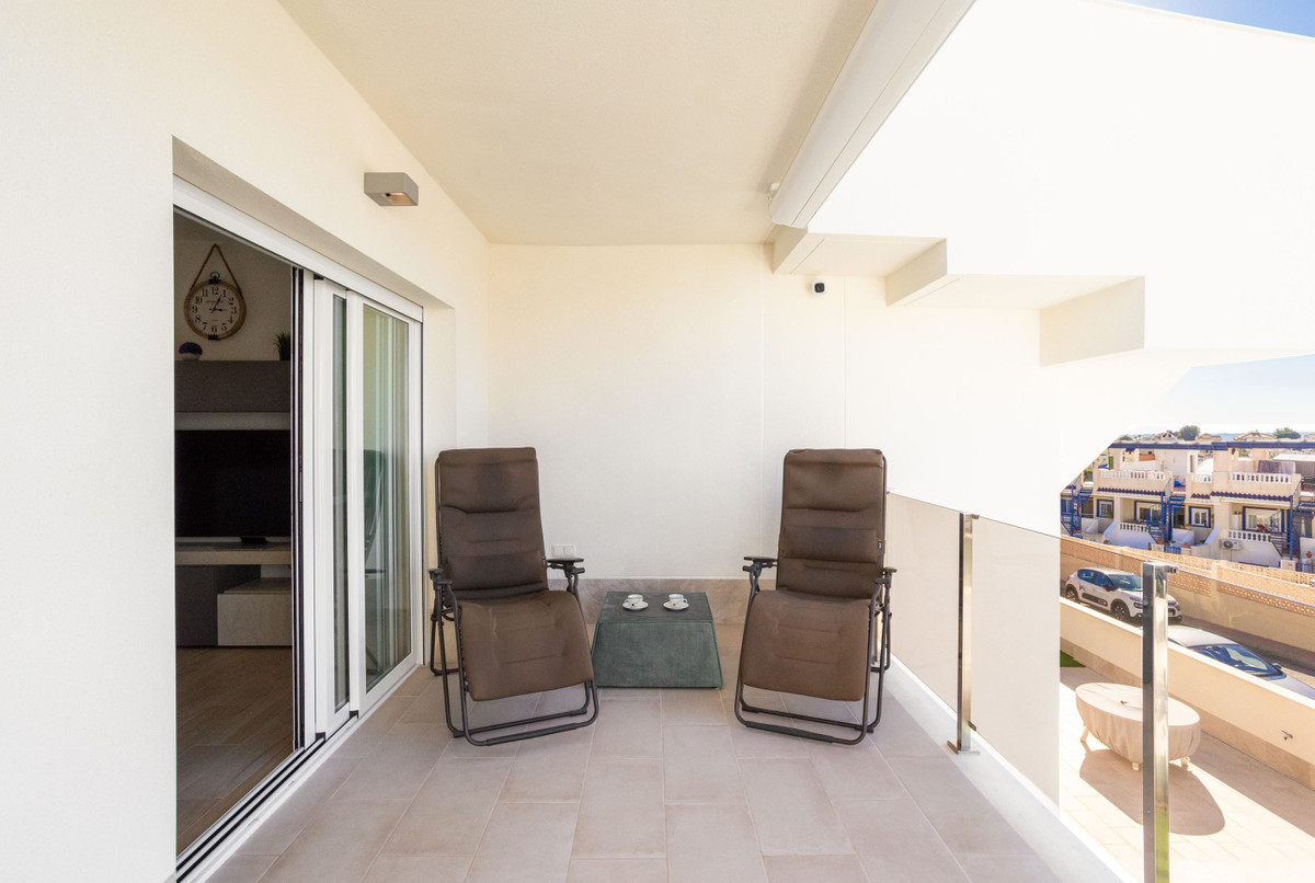 Se vende Apartamento en Planta Última de 2 dormitorios en Costa Blanca, Alicante, España
