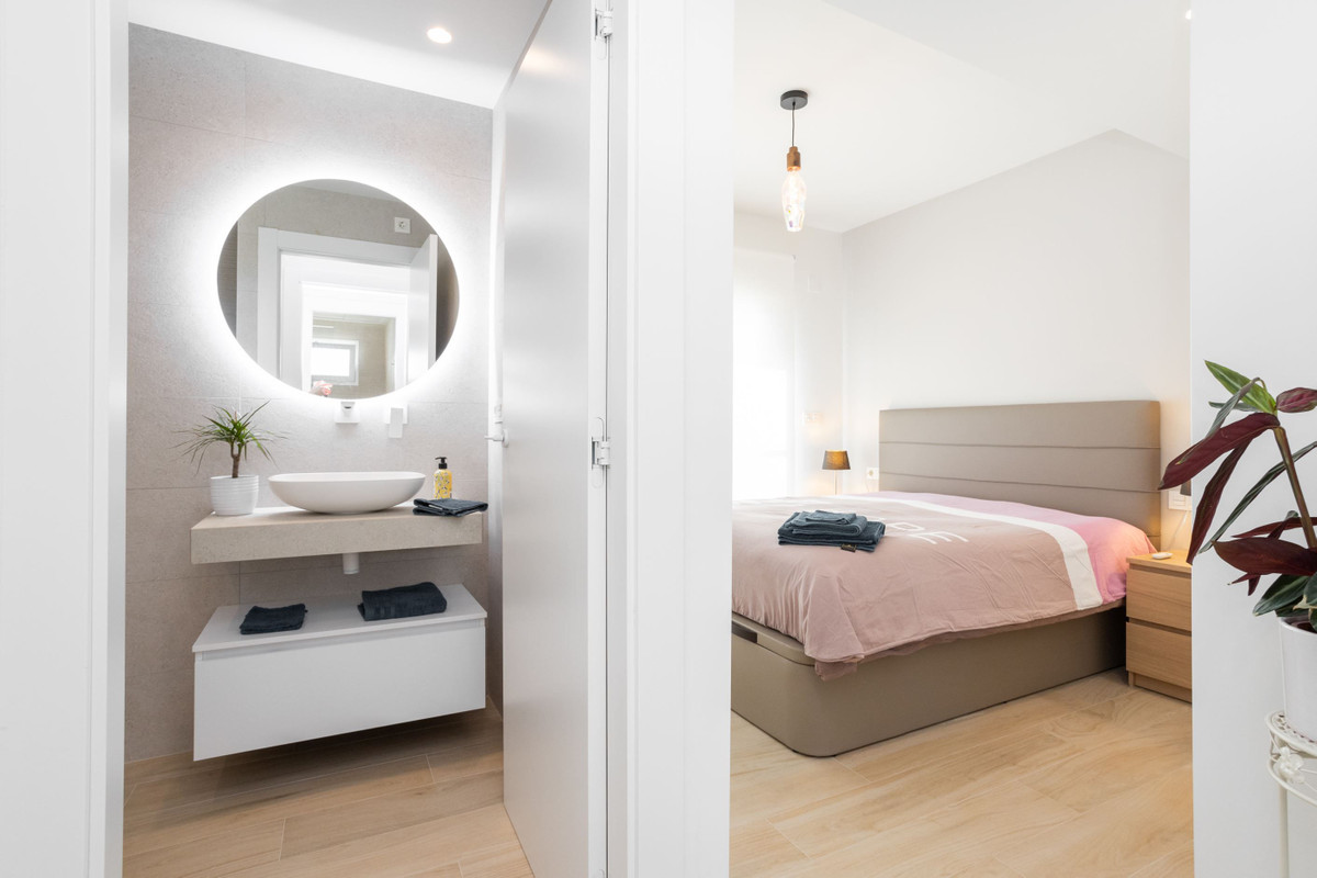 Se vende Apartamento en Planta Última de 2 dormitorios en Costa Blanca, Alicante, España