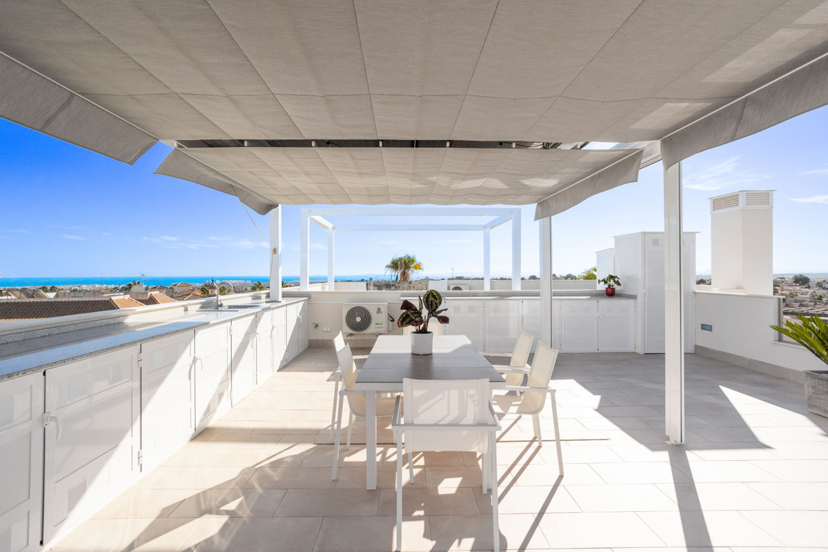 Se vende Apartamento en Planta Última de 2 dormitorios en Costa Blanca, Alicante, España