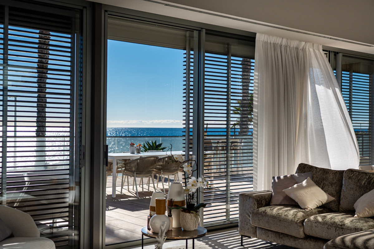Se vende Villa - Chalet de 4 dormitorios en Costa Del Sol, Málaga, España