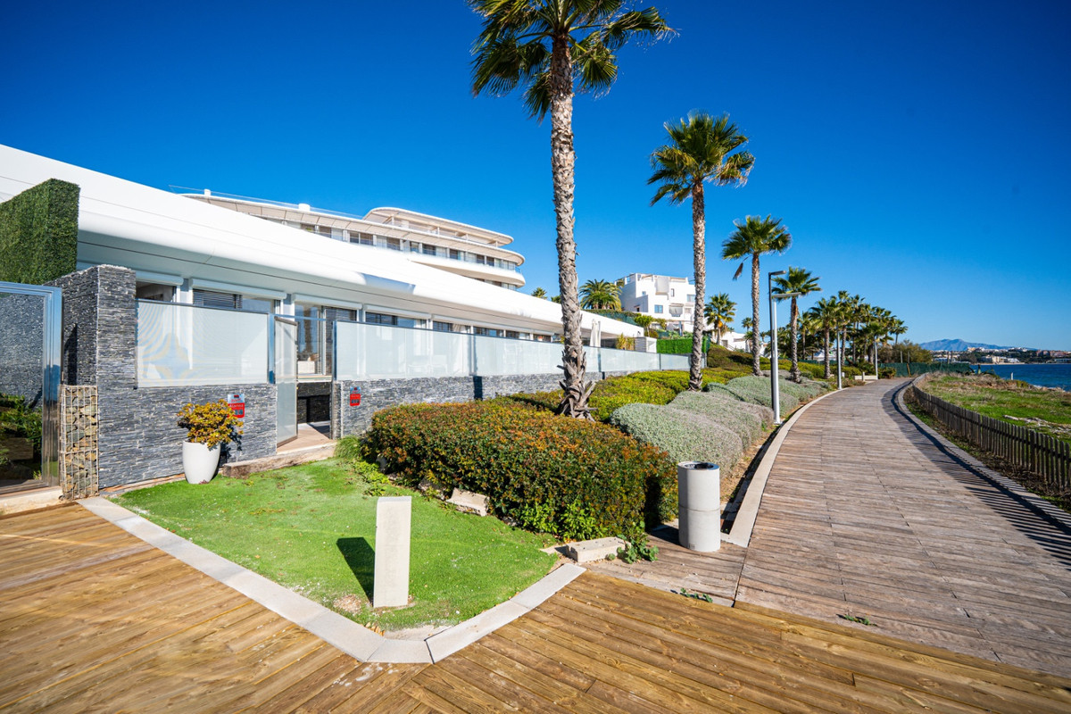 Se vende Villa - Chalet de 4 dormitorios en Costa Del Sol, Málaga, España
