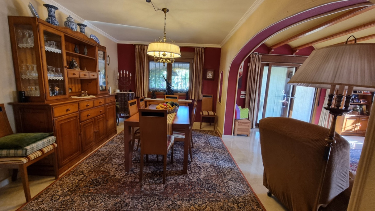 4 Bed Townhouse for sale in Pedreguer Costa Blanca, Alicante, Spain