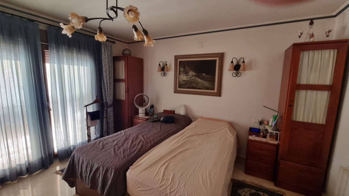 4 Bed Townhouse for sale in Pedreguer Costa Blanca, Alicante, Spain