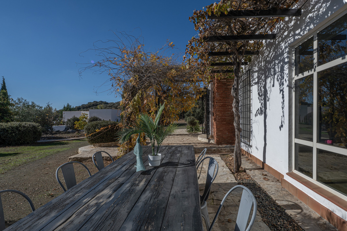 4 Bed Townhouse for sale in Archidona Costa Del Sol, Málaga, Spain