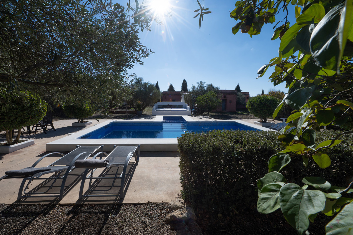 4 Bed Townhouse for sale in Archidona Costa Del Sol, Málaga, Spain