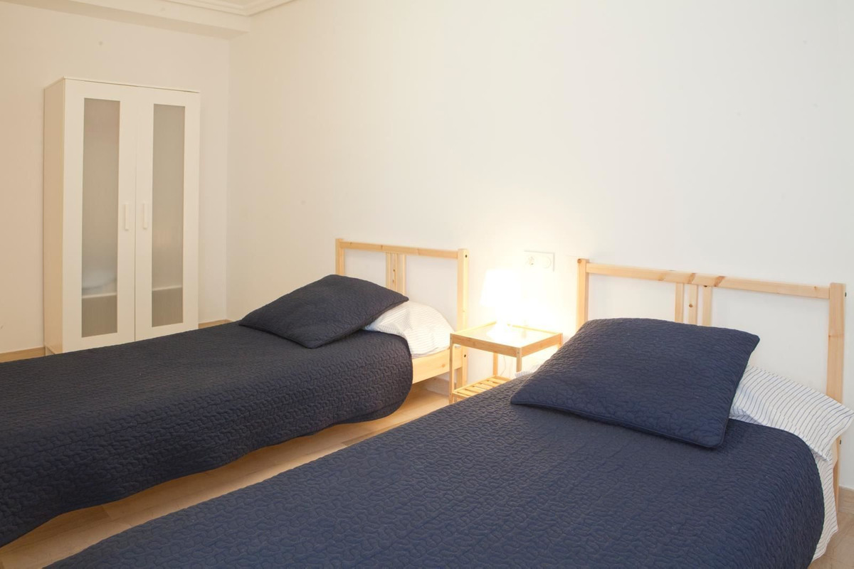 Se vende Apartamento Planta Media de 4 dormitorios en Costa Blanca, Alicante, España