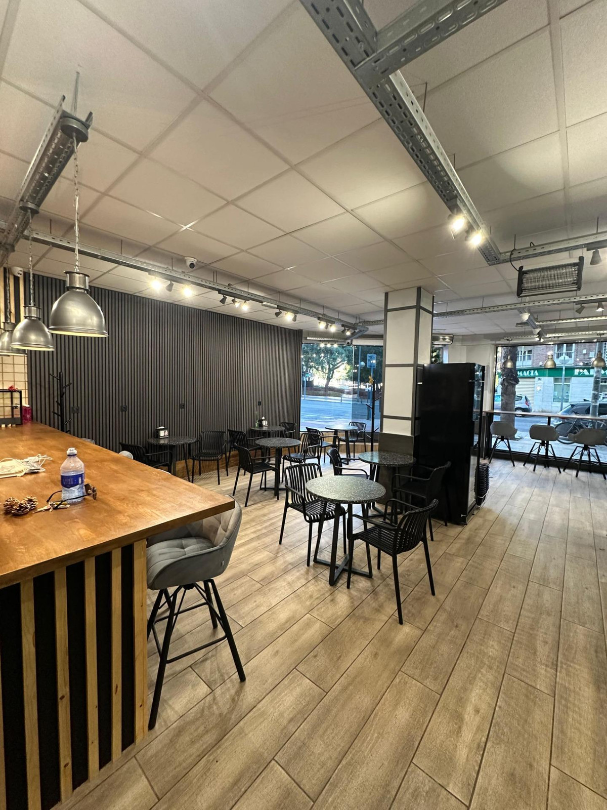 Commercial unit for sale in Alicante Costa Blanca, Alicante, Spain