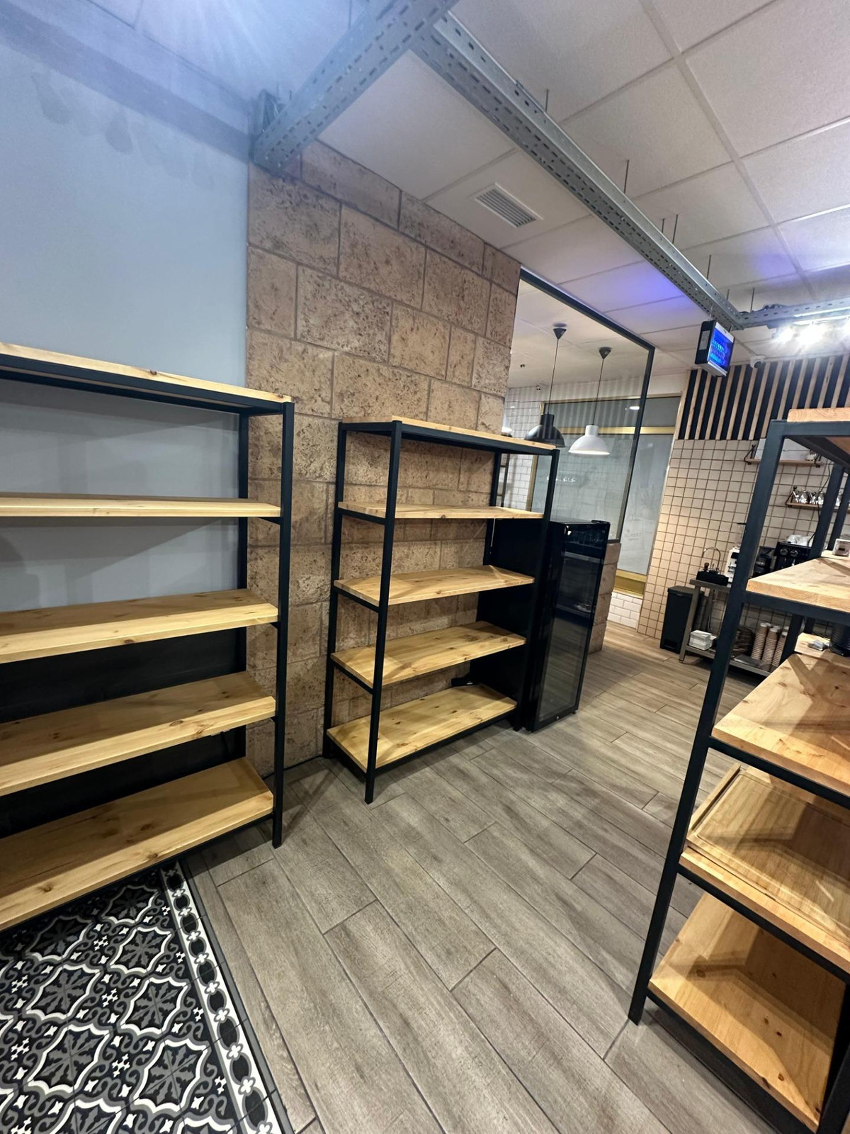 Commercial unit for sale in Alicante Costa Blanca, Alicante, Spain