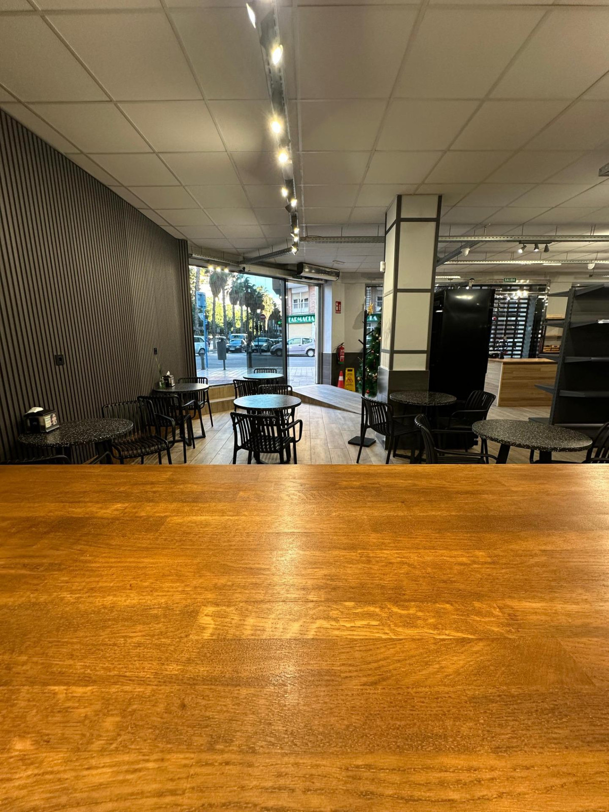 Commercial unit for sale in Alicante Costa Blanca, Alicante, Spain