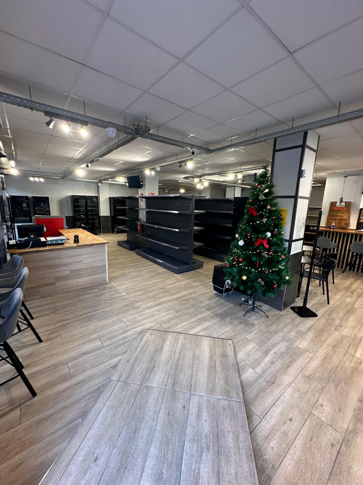 Commercial unit for sale in Alicante Costa Blanca, Alicante, Spain