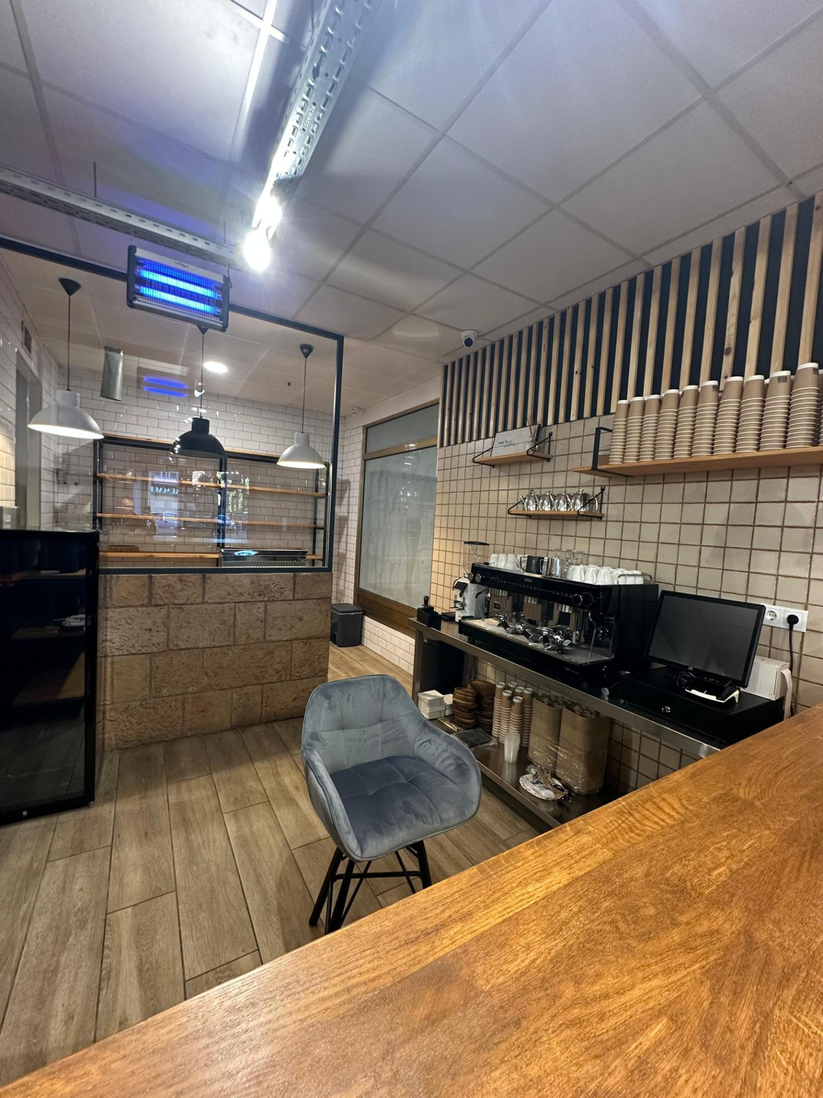 Commercial unit for sale in Alicante Costa Blanca, Alicante, Spain