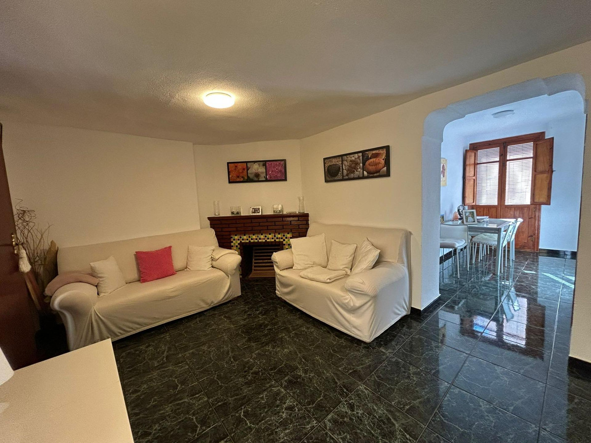 3 Bed Townhouse for sale in Polop Costa Blanca, Alicante, Spain