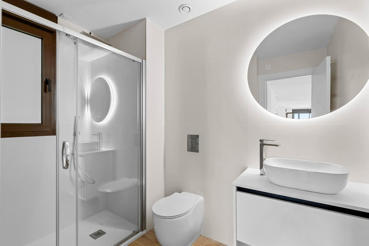 Se vende Apartamento Planta Media de 2 dormitorios en Costa Blanca, Alicante, España