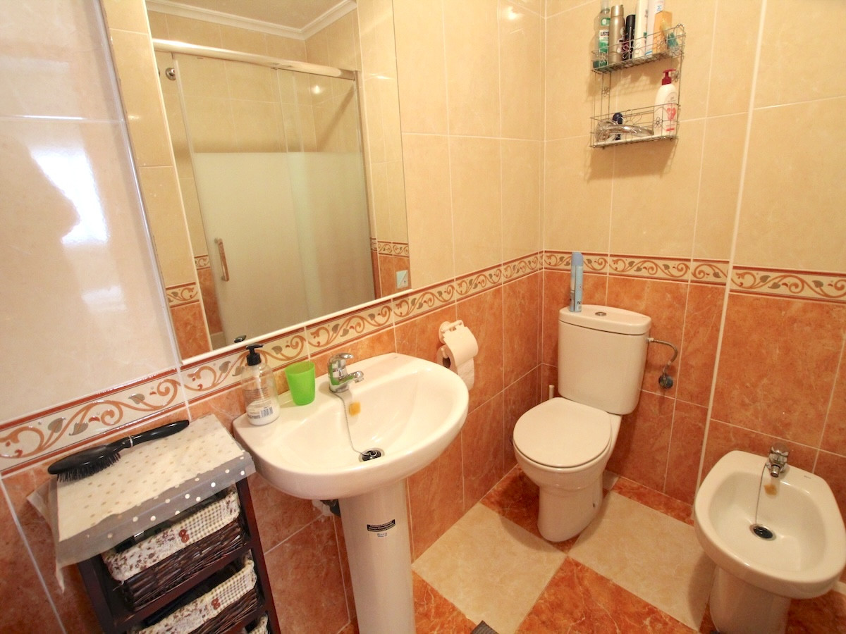 2 Bed Apartment for sale in Heredades Costa Blanca, Alicante, Spain