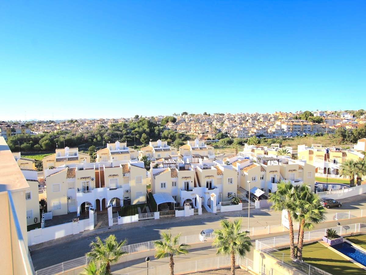 2 Bed Apartment for sale in Villamartin Costa Blanca, Alicante, Spain