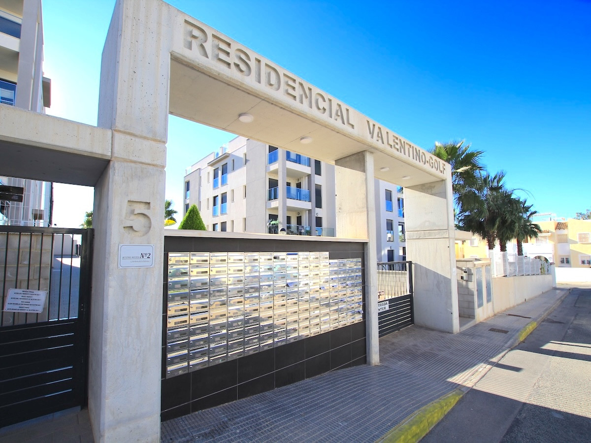 2 Bed Apartment for sale in Villamartin Costa Blanca, Alicante, Spain