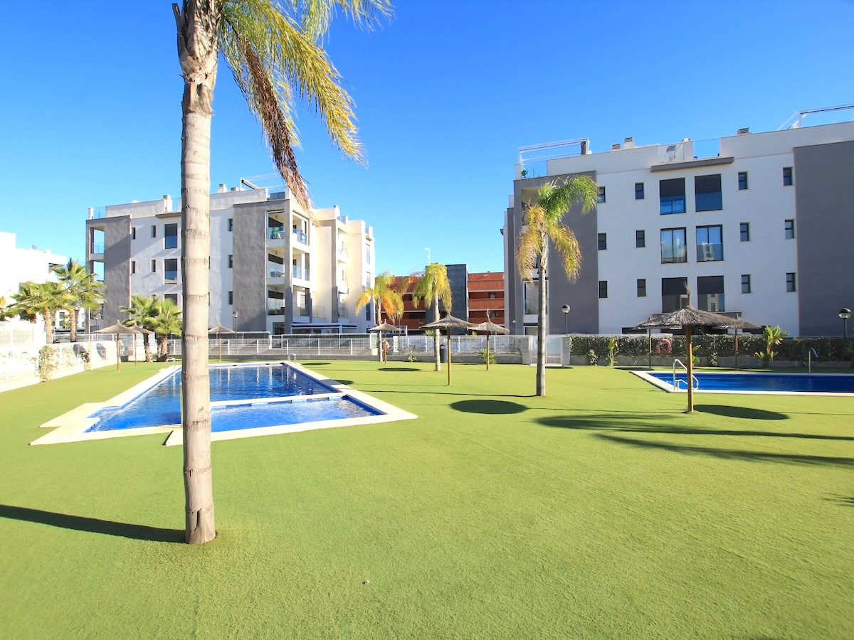 2 Bed Apartment for sale in Villamartin Costa Blanca, Alicante, Spain