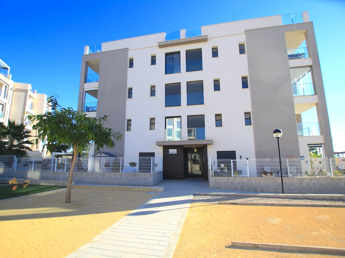 2 Bed Apartment for sale in Villamartin Costa Blanca, Alicante, Spain