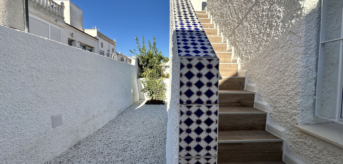 2 Bed Townhouse for sale in Orihuela Costa Costa Blanca, Alicante, Spain