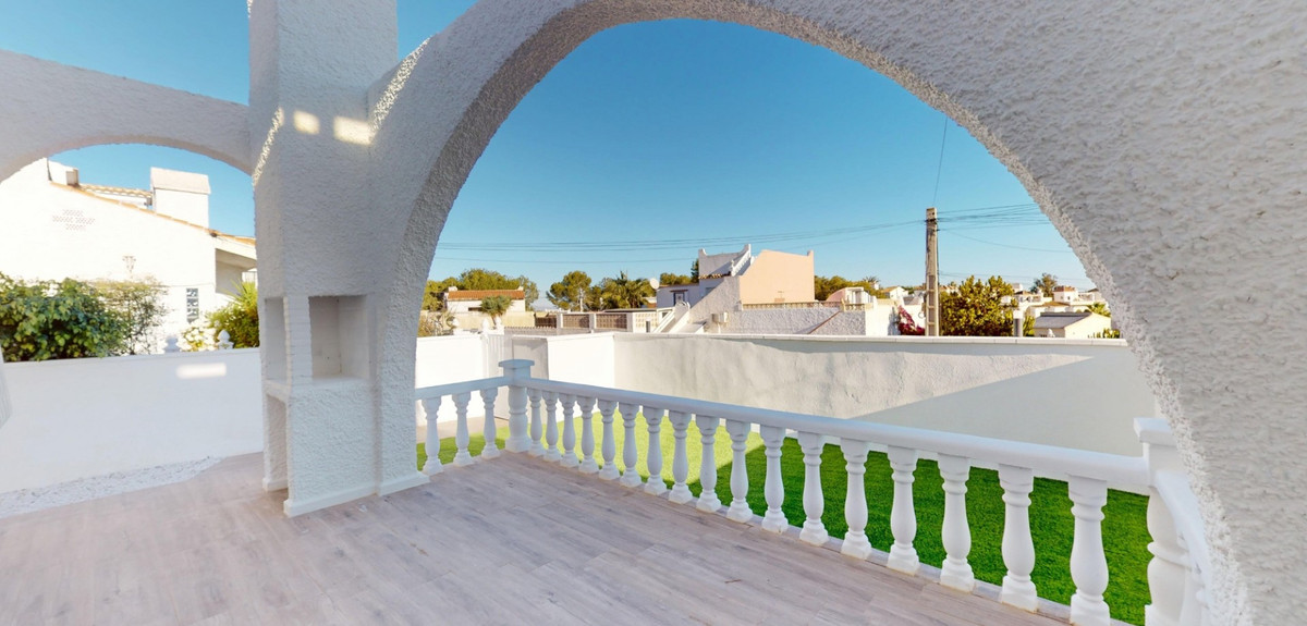 2 Bed Townhouse for sale in Orihuela Costa Costa Blanca, Alicante, Spain