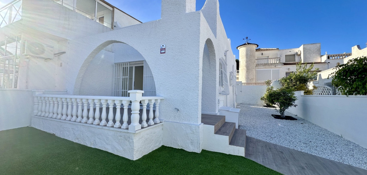 2 Bed Townhouse for sale in Orihuela Costa Costa Blanca, Alicante, Spain