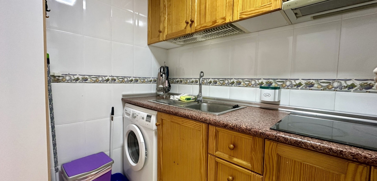 Se vende Apartamento Planta Media de 2 dormitorios en Costa Blanca, Alicante, España