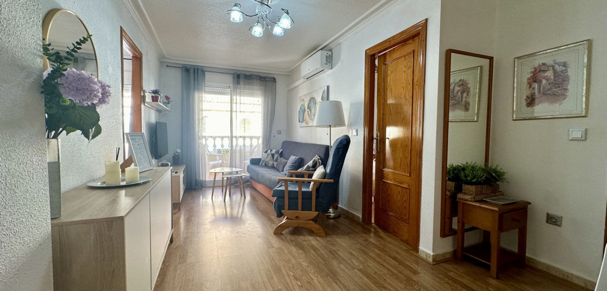 Se vende Apartamento Planta Media de 2 dormitorios en Costa Blanca, Alicante, España